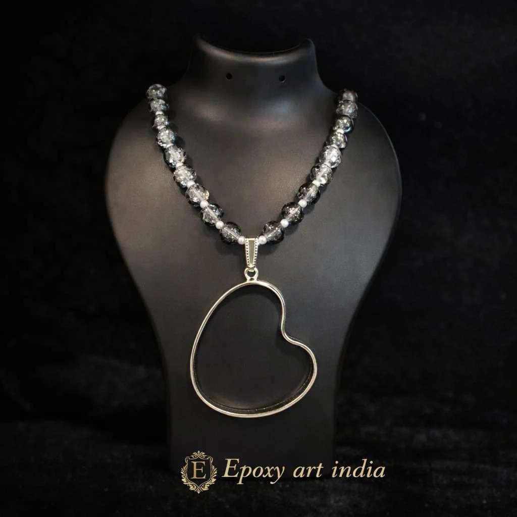 Natural Glass Beads in Gray Colour Iragular Shape Pendant Bezel for Resin Art Natural Glass Beads in Gray Colour Iragular Shape Pendant Bezel for Resin Art