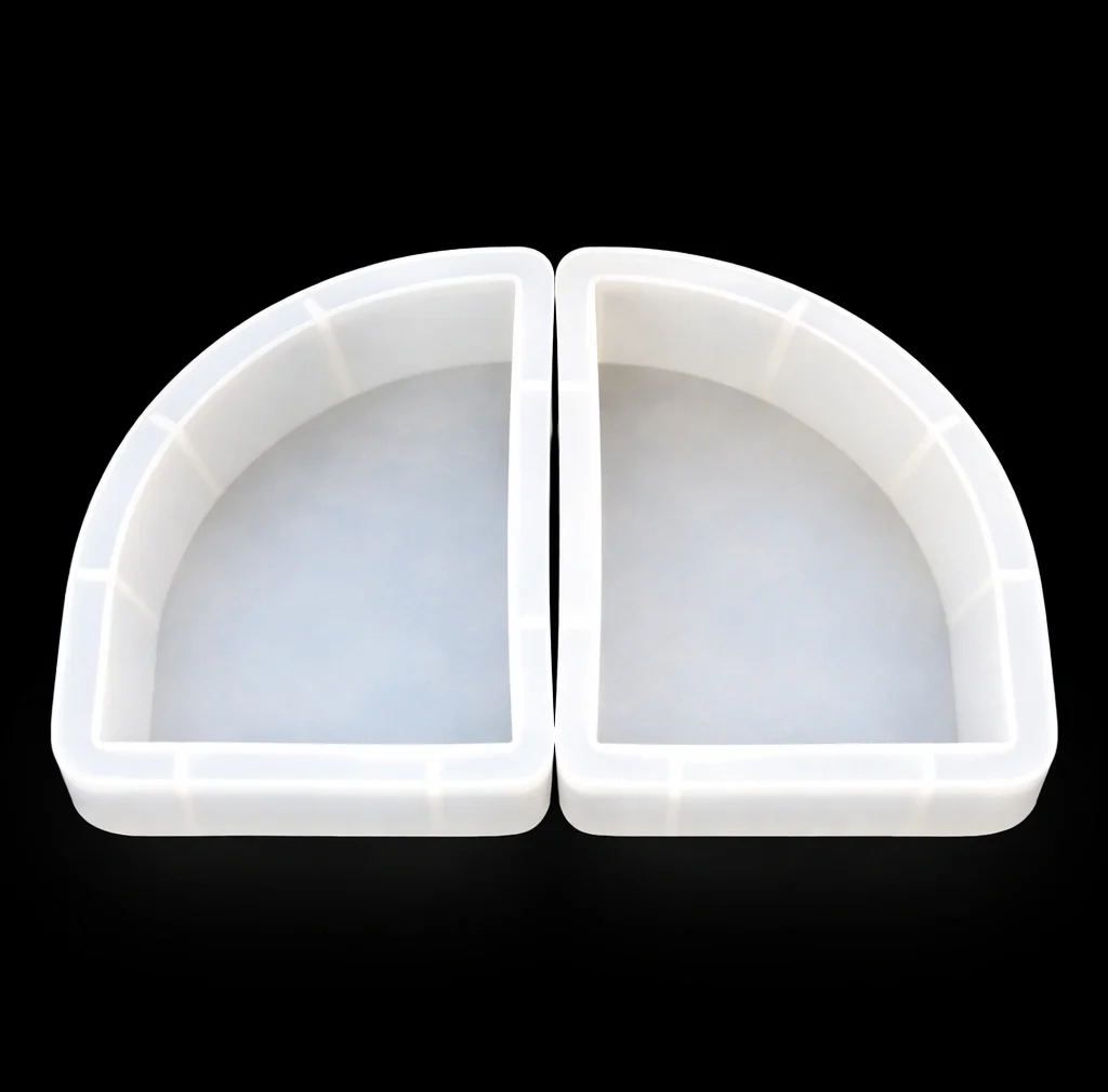 Bookend Holding Silicone Mold for Resin Art – 130mm × 100mm × 50mm Bookend Holding Silicone Mold for Resin Art – 130mm × 100mm × 50mm