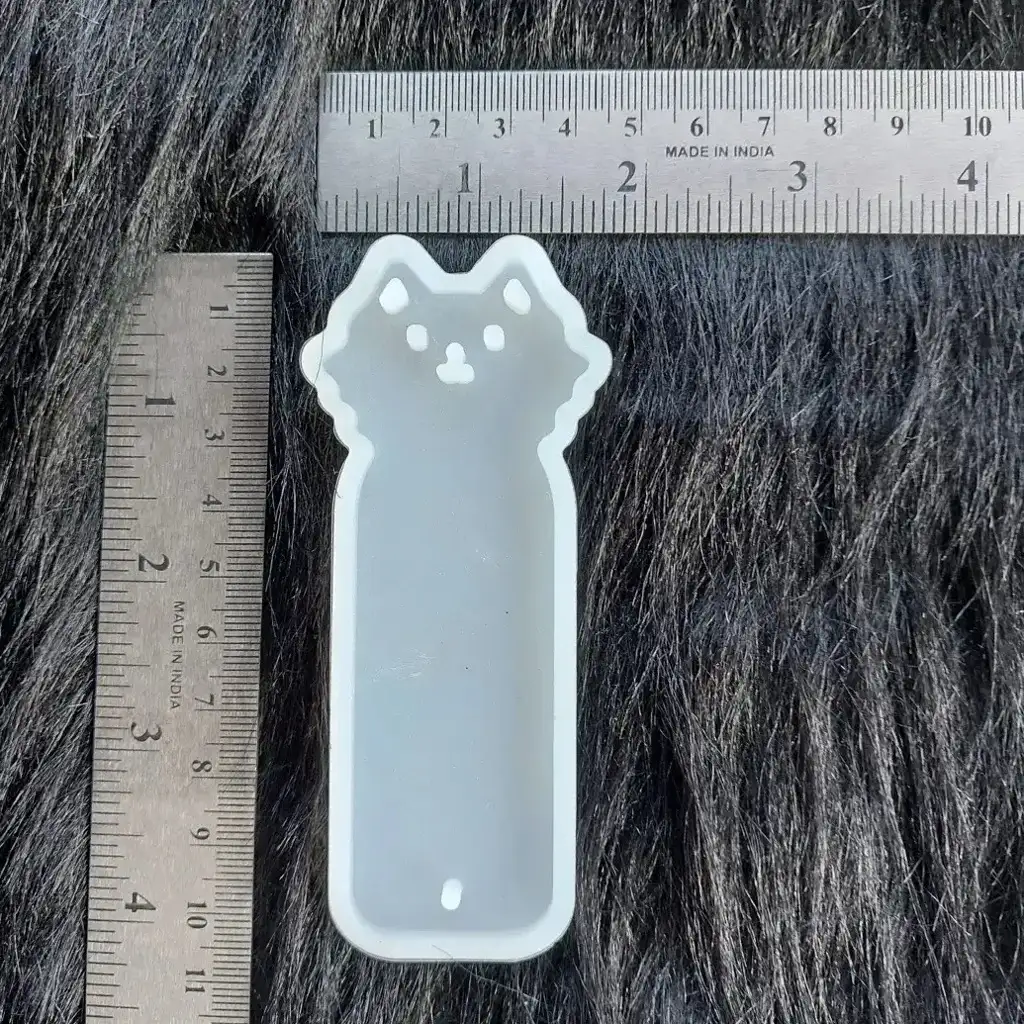 4-Inch Cat Bookmark Silicone Mold for Resin Art 4-Inch Cat Bookmark Silicone Mold for Resin Art