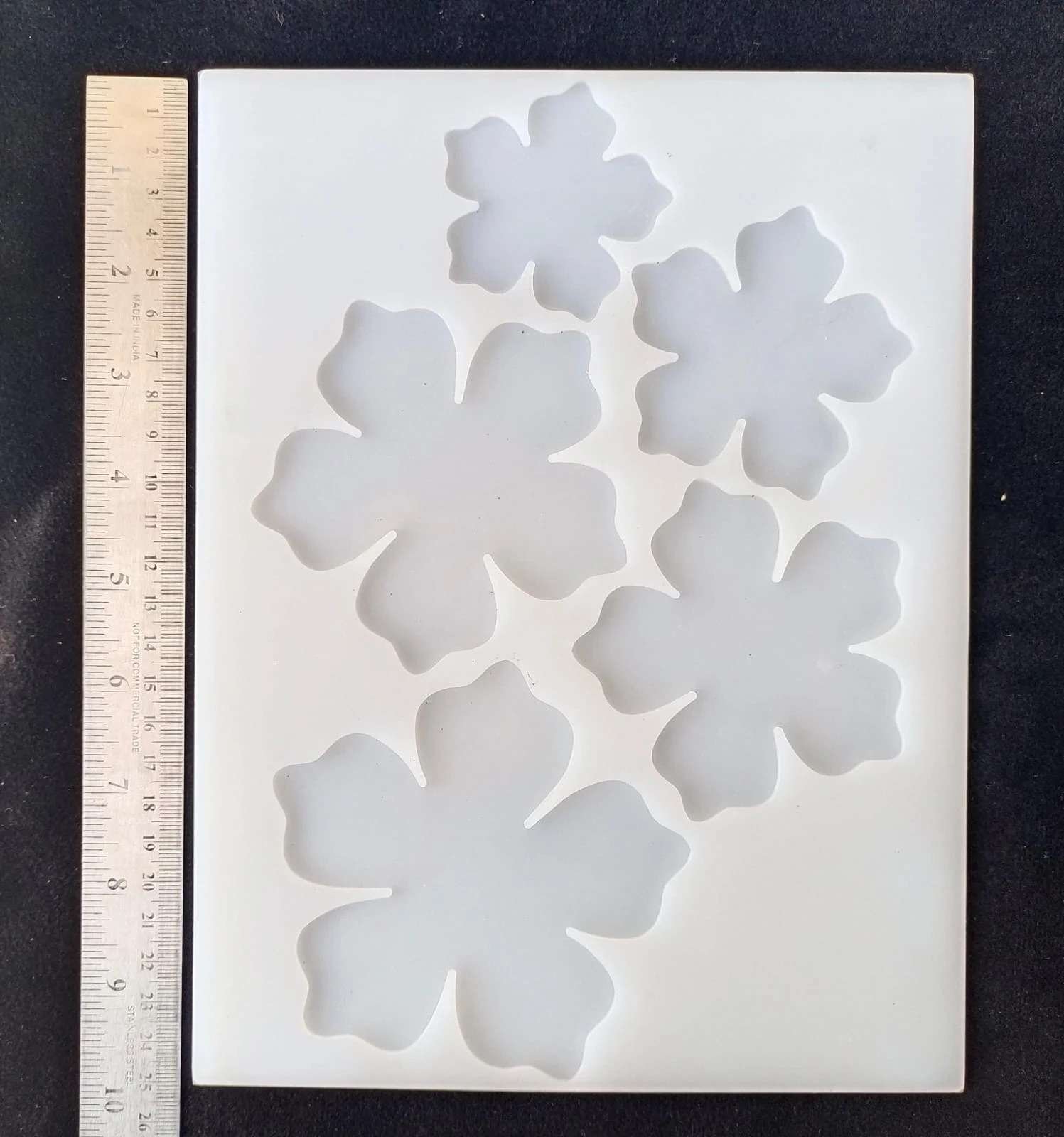 3D 5 Cavity Flower Mold for Resin Art – Silicone Floral Mold for DIY Crafts 3D 5 Cavity Flower Mold for Resin Art – Silicone Floral Mold for DIY Crafts