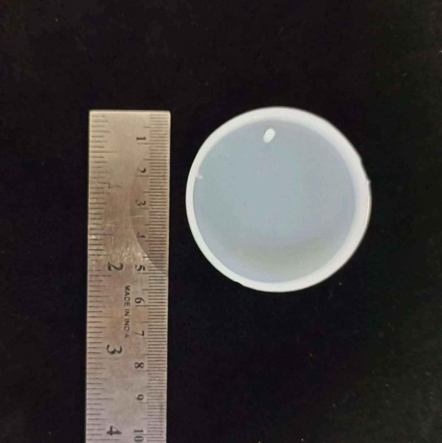 2" Plain Round Keychain Silicone Mould for Resin Art 2" Plain Round Keychain Silicone Mould for Resin Art